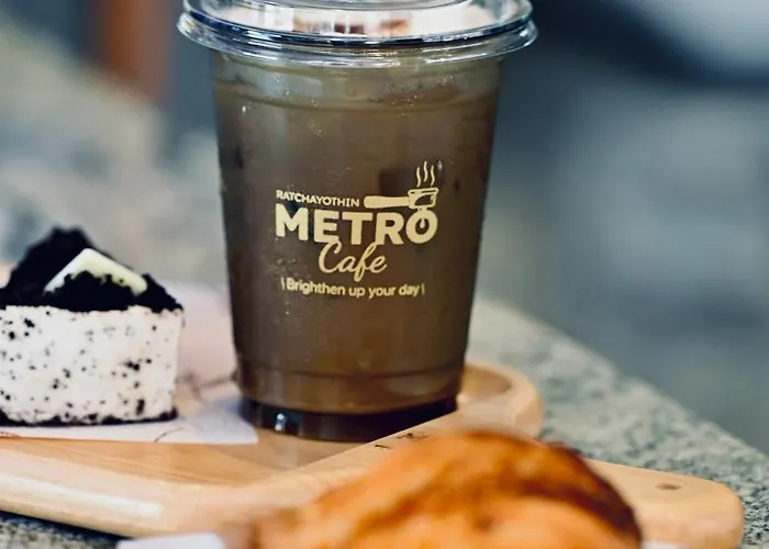 Metro Phahonyothin 35