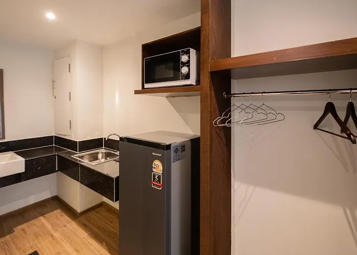 Hotel Metro Phahonyothin 35